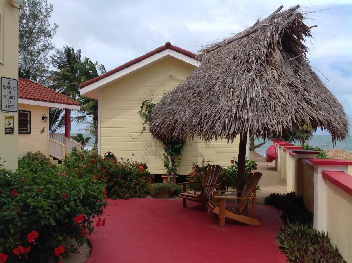 The White Horse Inn - Hopkins Village Beach Belize Екстериор снимка